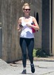 Jennifer Lawrence shows her toned figure pics