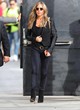 Jennifer Aniston wows in black blazer and jeans pics