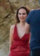Natalie Portman sexy in red during photoshoot pics