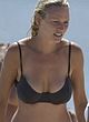 Uma Thurman caught in bikini @ long island pics