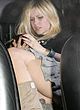 Avril Lavigne paparazzi upskirt photos pics