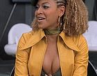 Beyonce Knowles shows her clevage videos