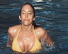 Lacey Chabert wet & shows cleavage in bikini clips