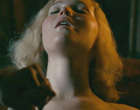 Jennifer Lawrence lying in a bat tub nude clips