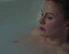 Anna Paquin exposing her boob in bathtub videos
