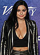 Ariel Winter shows deep sexy cleavage pics