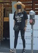 Emma Roberts sexy in black leggings & tee pics