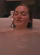 Kate Winslet & Melanie Lynskey naked pics - nude, lesbo in bathtub