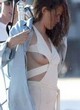 Jennifer Garner visible boobs on movie set pics