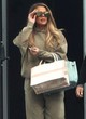 Khloe Kardashian looks stylish in comfy sweats pics