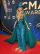 Lainey Wilson Lainey Wilson Dazzles in Emerald Green at the 59th CMA Awards! pics