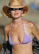 Lara Flynn Boyle caught in bikini on the beach pics