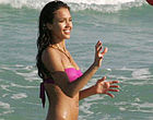Jessica Alba paparazzi bikini video clips